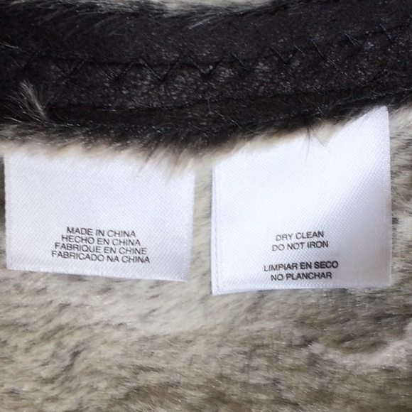 Jones New York Faux Leather Vest NWOT - Picture 7 of 9